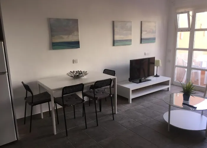 Orlando Adeje * أذيخي